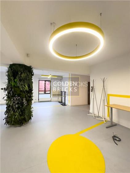 Piata Unirii | Cladire moderna | Versatila | Curte - 14