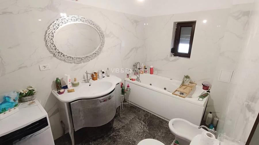 Vanzare Vila Rustica, Suprafata Generoasa, Frumusani - 12