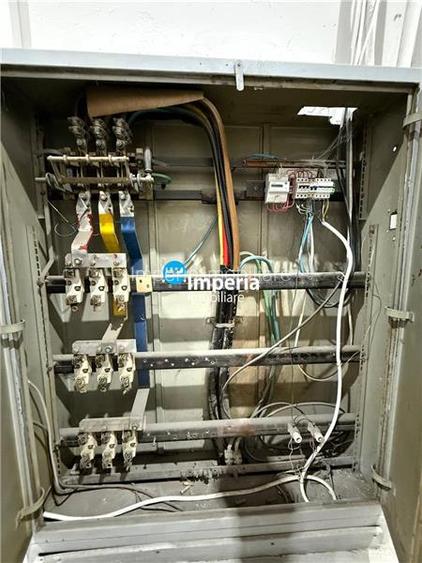 HALA DEPOZITARE / PRODUCȚIE 700 mp  Tesatura/Baza 3 - 5