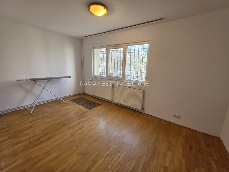 Titan, parc Titani, Burdujeni - 4