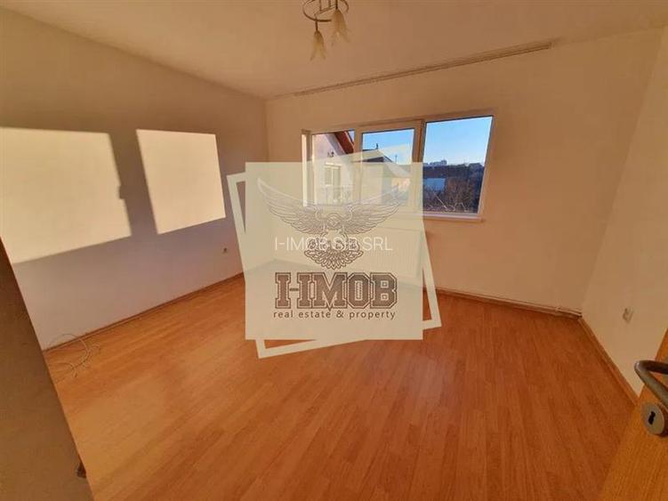 Apartament 3 camere decomandat etaj 1 zona Trei Stejari - 3