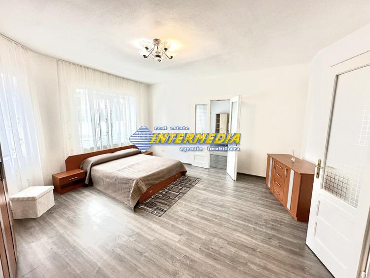 Casa 3 camere in Alba Iulia Zona CENTRU cu 900 mp teren utilitati si la asfalt - 12