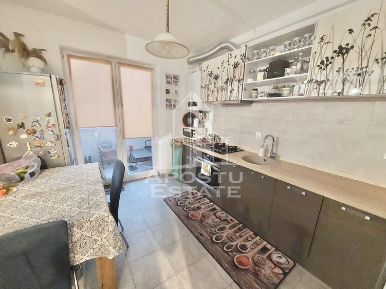 Apartament cu 2 camere mobilat si utilat, decomandat in Giroc. - 4