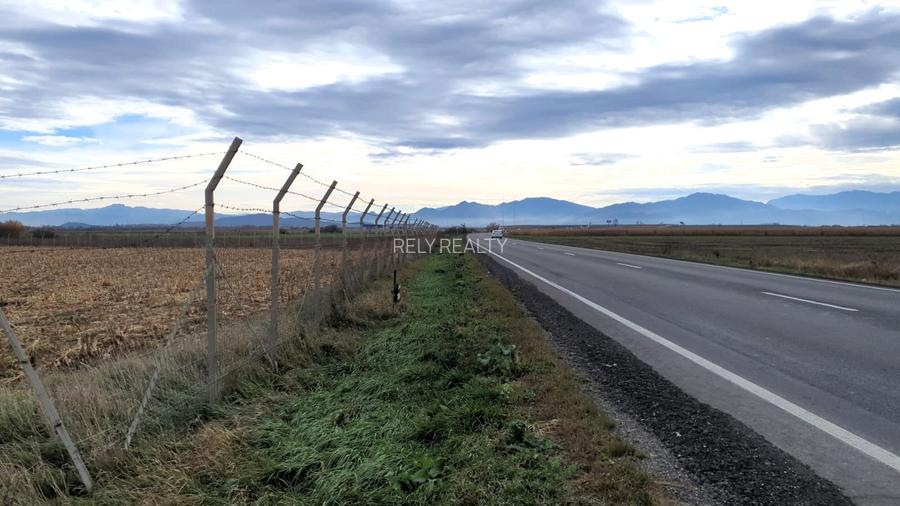 Vanzare teren intravilan industrial, DN 13, 14.450 mp, D: 84 m, PUZ, comision 0% - 5