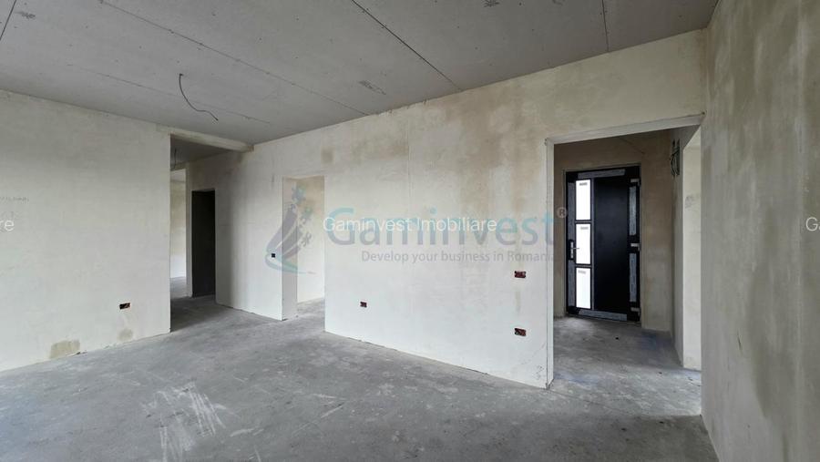 Imobil cu destinatie multipla - comercial si de locuit in Santandrei, Bihor - 9