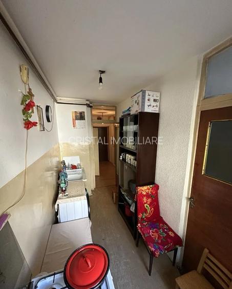 Garsonieră de vânzare decomandată 40mp, zonă Rahova - 3