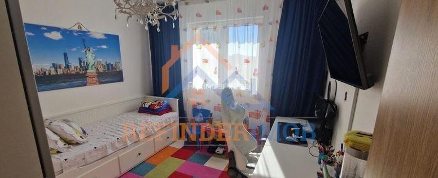 Apartament de vanzare cu 3 camere, zona Baba Novac - 5