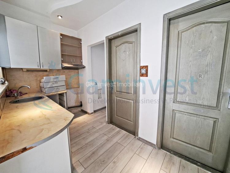 Casa de vanzare in Oradea, cu 5 camere, singur in curte, zona Decebal - 2