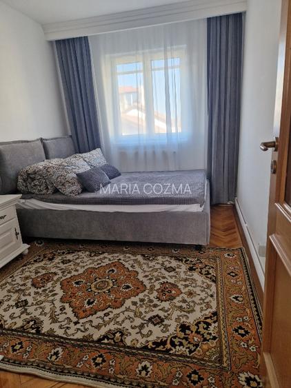 Proprietar, închiriez apartament cu 4 camere transformat în 3 în Complexul Stude - 2