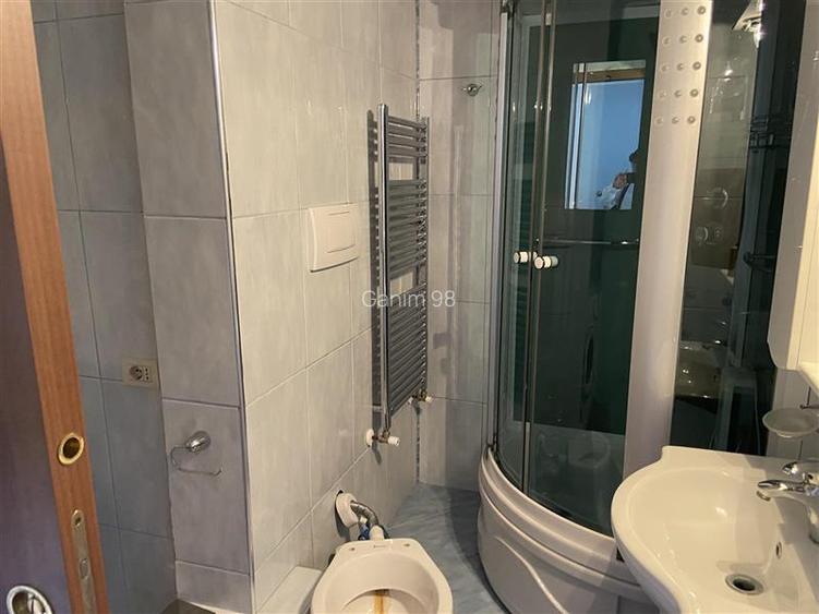 Apartament 4 camere transformat in 3 camere , zona ultracentrala Piata Moldovei - 11