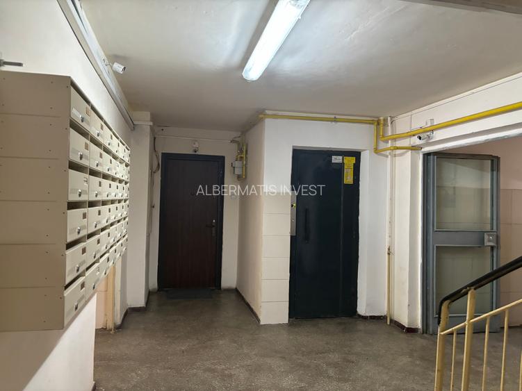 inchiriere apartament de 3 camere - 16