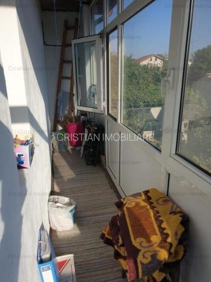 C.Galati -Independentei Vila P+1 299mp Construit anul 2000, teren 300mp - 8