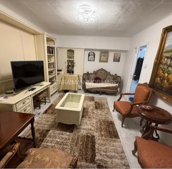 PANTELIMON, LANGA MEGA MALL, - 2