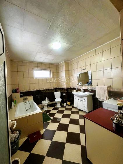 Vanzare - Vila Premium cu Potential de Business - Vidra - 10