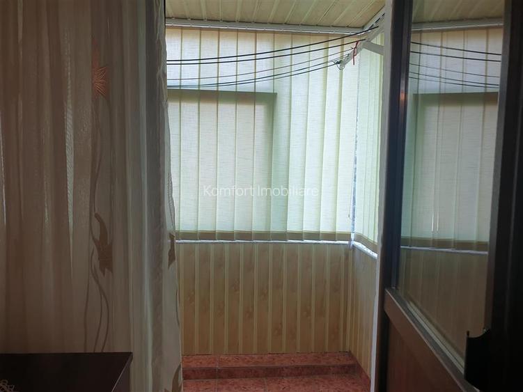 Apartament 2 camere decomandate cartier Cremenea - 3