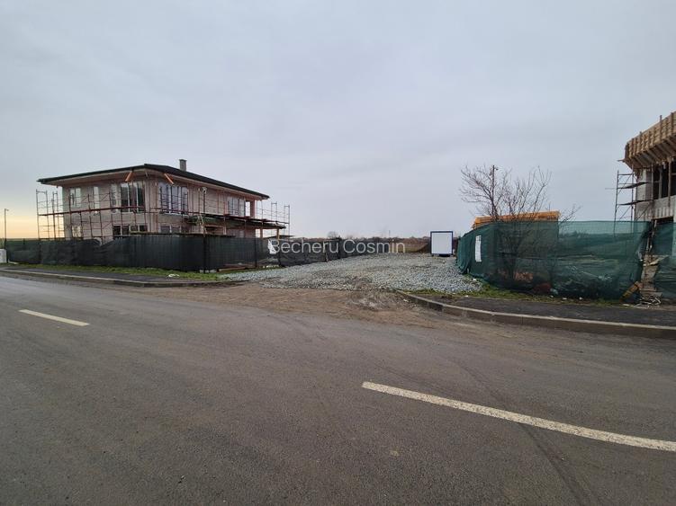 Teren 465mp, cu autorizatie casa individuala P+1E - 11