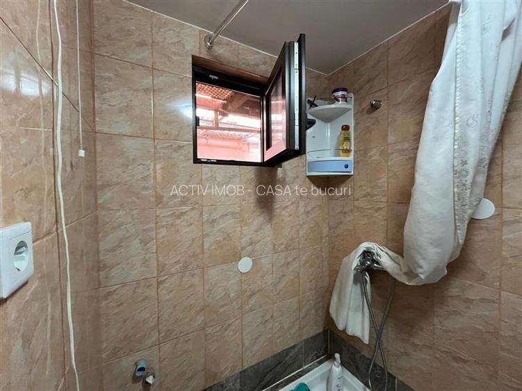 Lugoj, Casa 6 Cam., Teren 511 Mp., Str. Oituz. nr.1 - 39