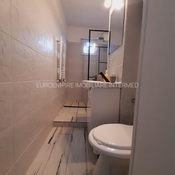 Apartament de  închiriat cu 3 camere, zona Tomis Nord - 6