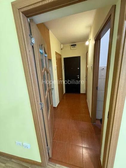 Metrou 1 Decembrie - Garsoniera bloc mixt - 6