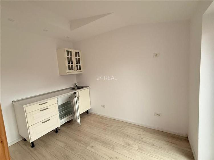 Vila pretabila activitate de birouri - 20