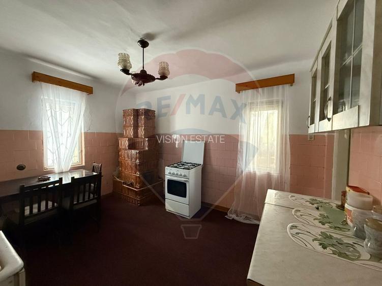Casă / Vilă cu 6 camere de vânzare - 10