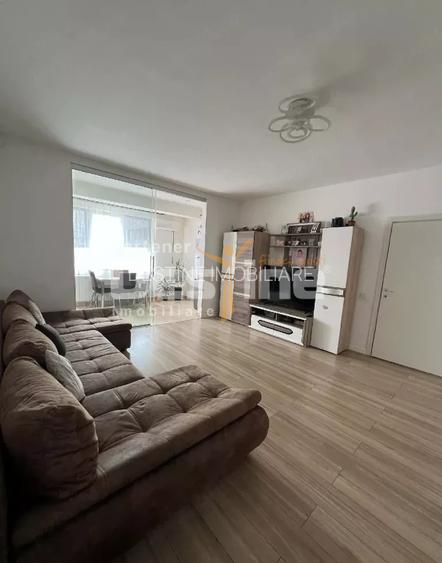 Apartament de Vânzare - 3