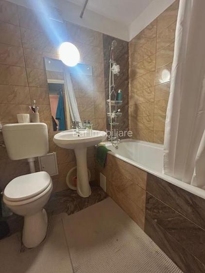 106900 euro - 3camere-70mp- etaj 3 -metrou brancoveanu - 2