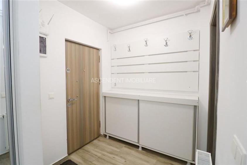 3D!Studio cochet si aerisit,regim vila, parcare privata,Tractorul,Brasov: invest - 11
