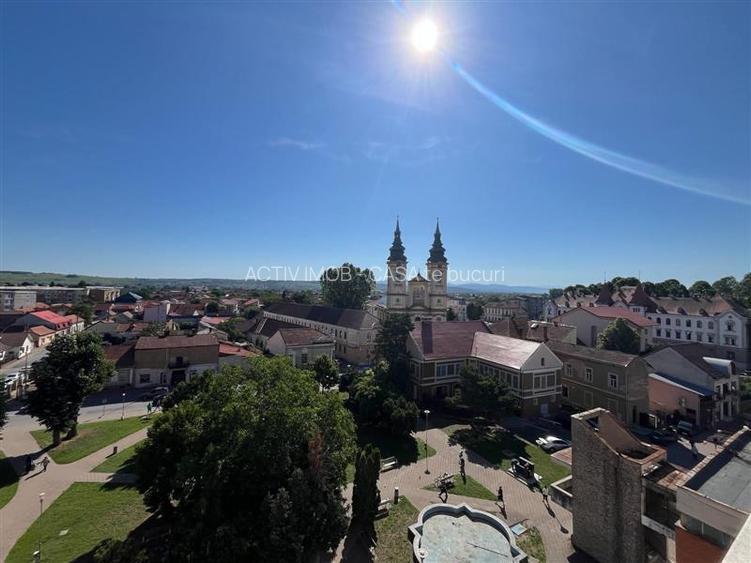 Lugoj, Apartament 3 Cam., 84 Mp., Semidecomandat, et.6, Central Blocul Postei - 9