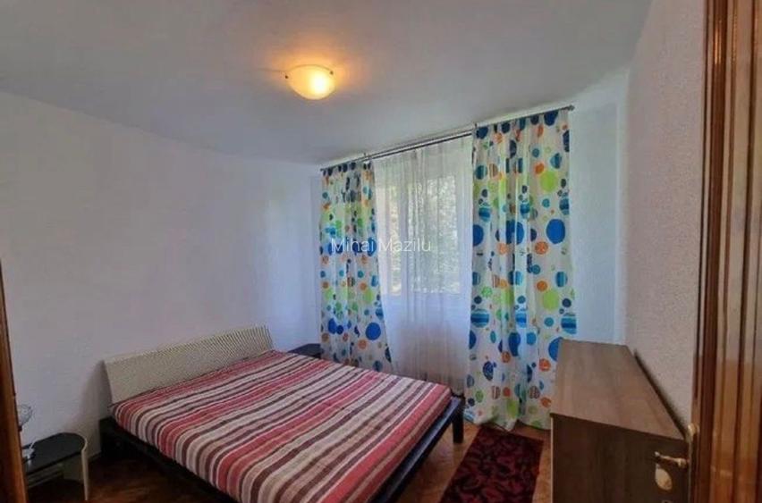 De vanzare apartament 4 camere - Zona Centrala - 3