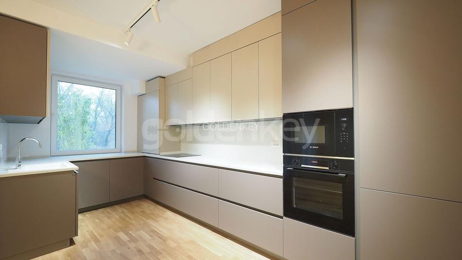 Apartament cu 4 camere in fata padurii | 2 garaje | 44mp terase - 6
