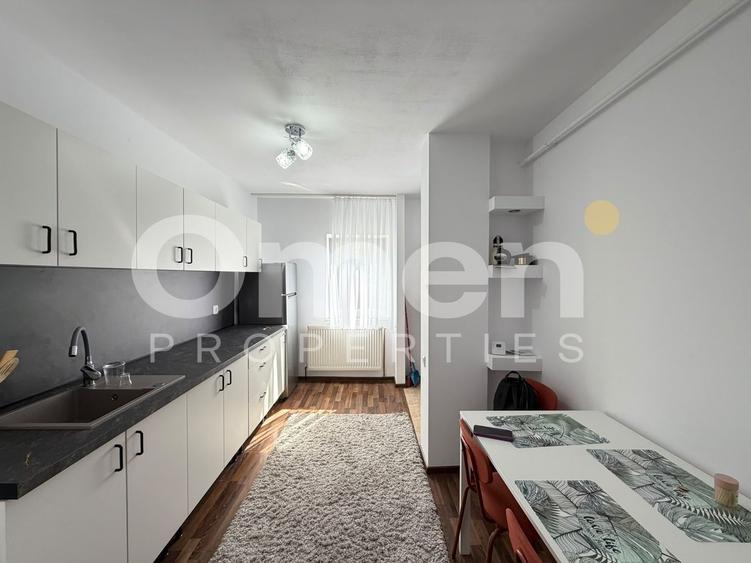 Apartament 2 camere | decomandat | etaj 3 | 2 balcoane | zona Hotel Europa