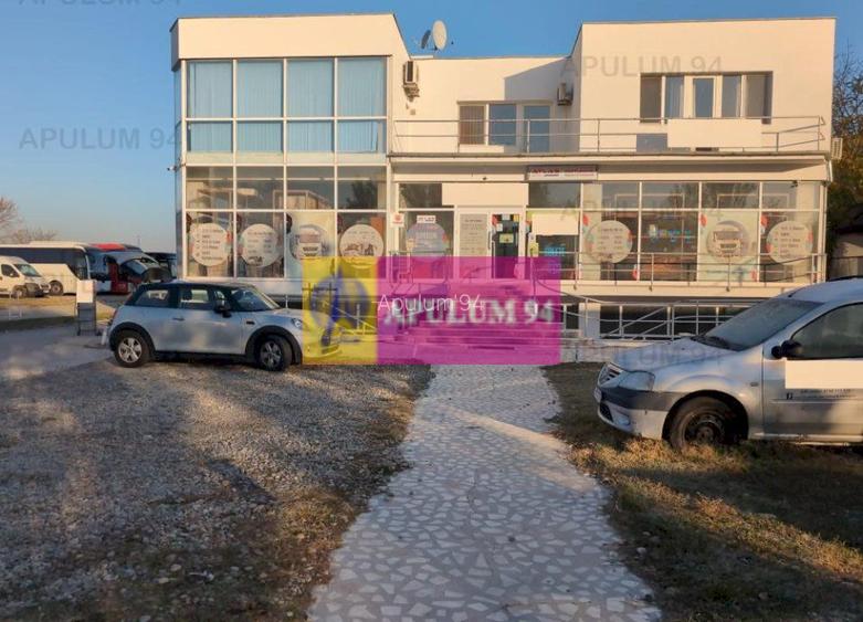 Centru de afaceri cu vad comercial - 9