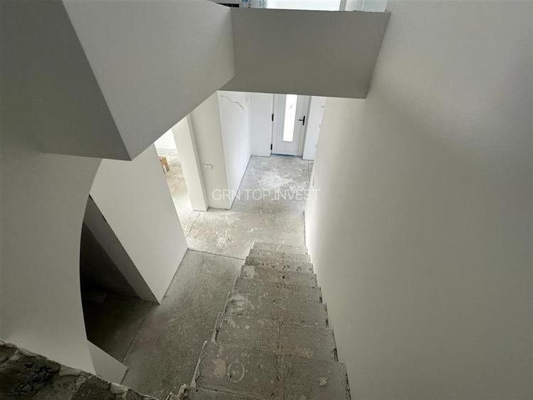 Duplex 4 camere 250mp teren zona Selimbar - 4