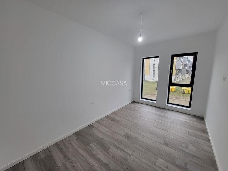 Bloc Nou. Etaj 1. Decomandat. Bucatarie Inchisa. Asfalt - 9