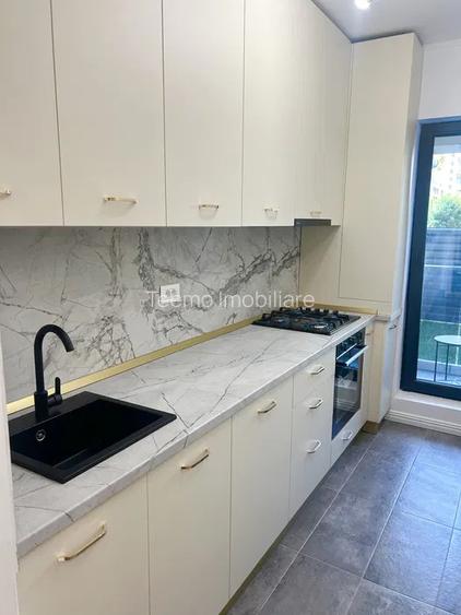 Garsoniera, decomandata, 41 mp, centrala proprie, ac, metrou, Plaza Residence 4 - 6