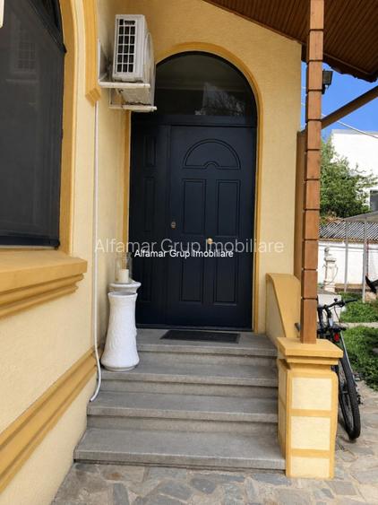 Vanzare casa cu 5 camere Lacul Tei - 2
