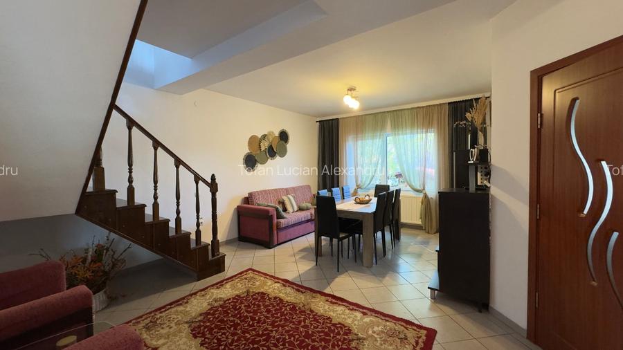 Proprietate cu 2 Vile și Vedere Panoramică – Gura Humorului (1km de Centru) - 12