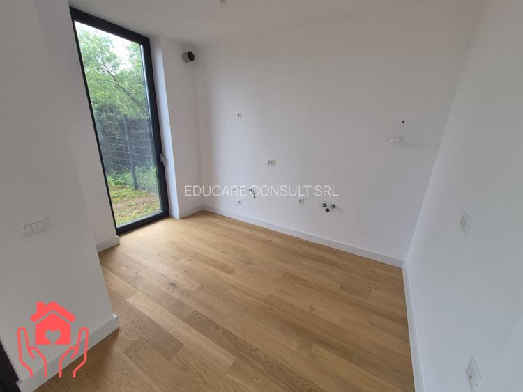 METROU LAMINORULUI (Meadows)- Vila cu priveliste catre lac, libera, comision 0% - 11