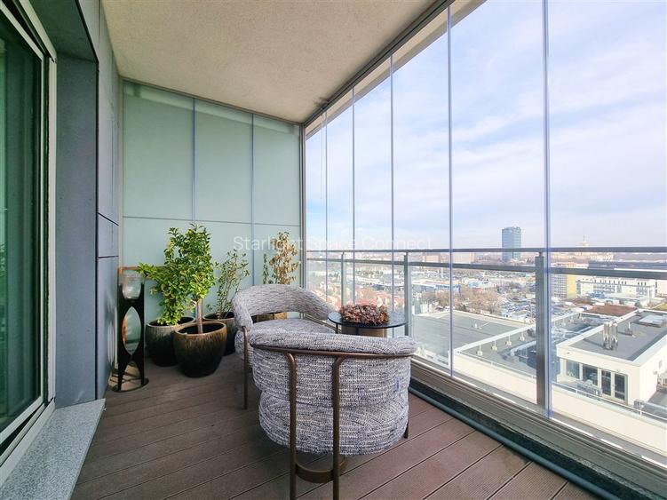 Designer 1-bedroom Duplex - Penthouse for Rent | Weekly Housekeeping | Parking - 18