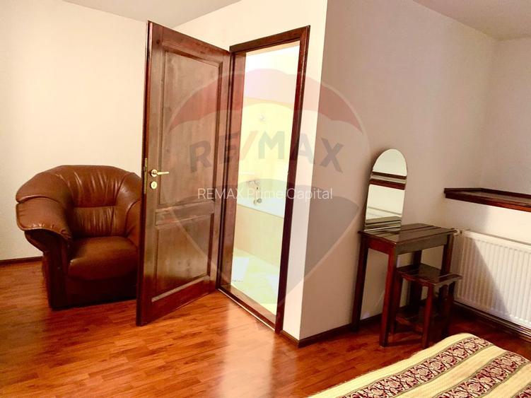 Pensiune cu 13 camere de vânzare in Bulz - 39