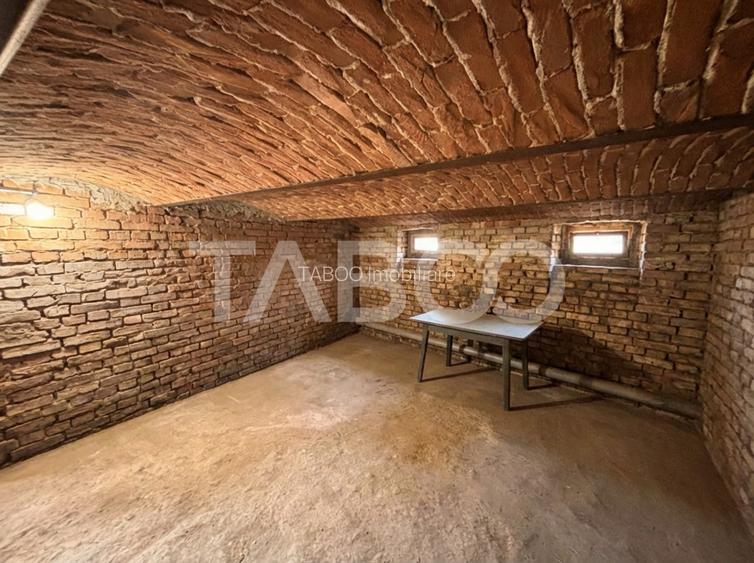 COMISION% EXCLUSIVITATE  Casa individuala Sura Mare 712 mp teren - 20