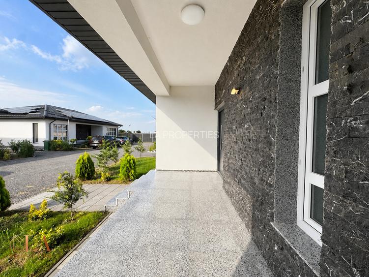 Casa 4 camere | Panouri fotovoltaice 10Kw | Pompa de caldura | Domnesti - 14