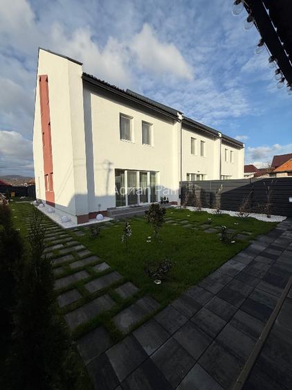 Casă modernă, complet mobilată și utilată, gata de mutat - 12