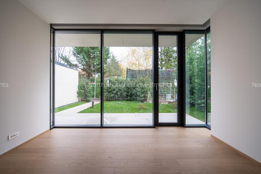 VILA 7 CAMERE - ZONA PIPERA - PISCINA - GARAJ - COMISION 0% - 15