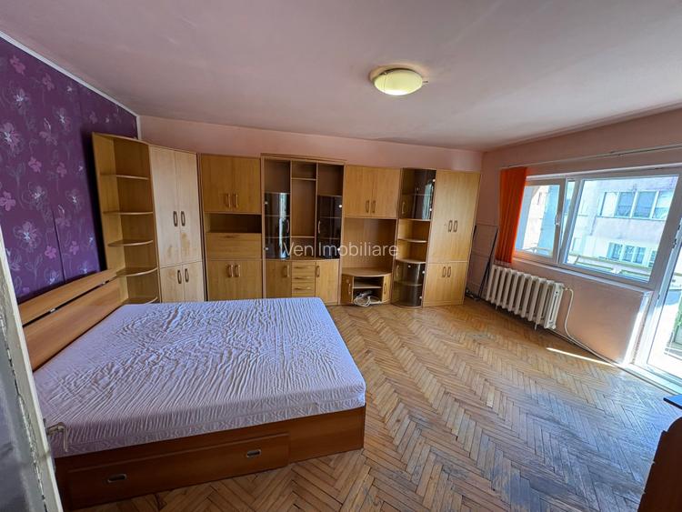Apartament cu 1 cameră de închiriat etaj 3/4 - 2