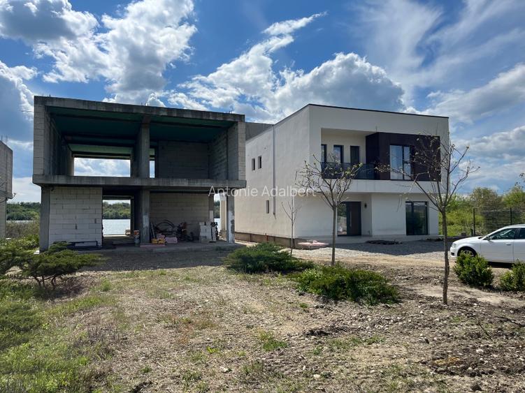 Casa la Dunare - Simian - Calea Hinovei - 4