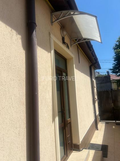 Casa la sol, renovata ,caramida, pentru locuit sau spatiu birouri, zona  buna - 7