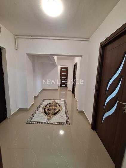 Abator/ gara / 3 camere cu centrala gaze - 4