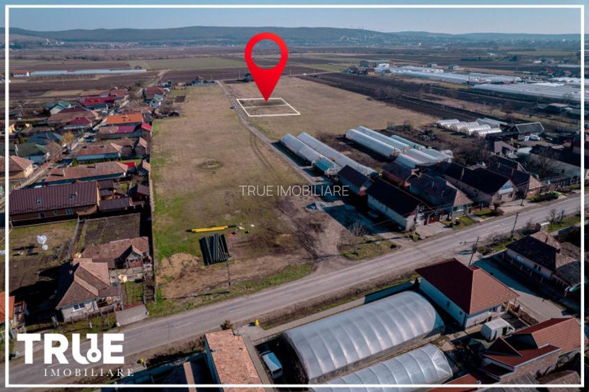 Teren intravilan, 1035m? + 1056m?, S&acirc;ntana de Mureș! - 18